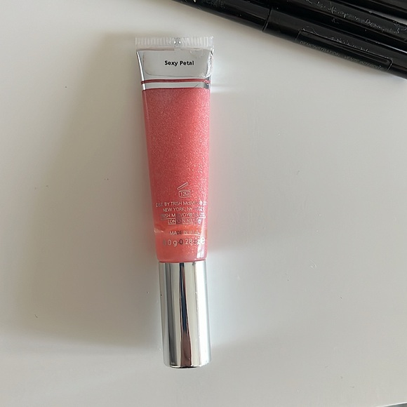 Yves Saint Laurent Luxury Lip Set - Picture 3 of 9